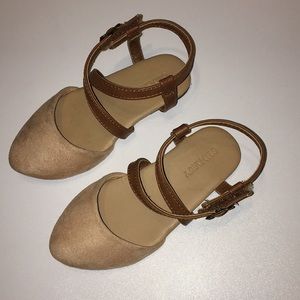Little girl flats